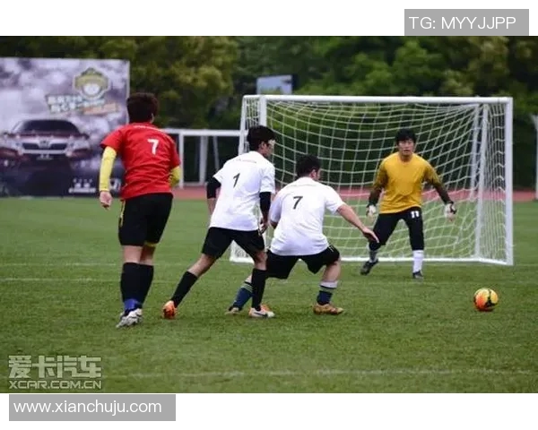 当年叱咤绿茵赛场的足球球星如何成为时代记忆与青春象征